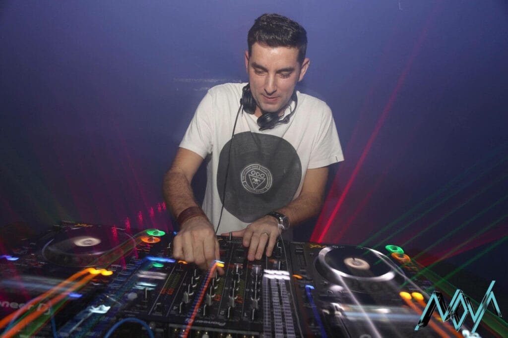 EDJC Presents DJ Eddie Santos